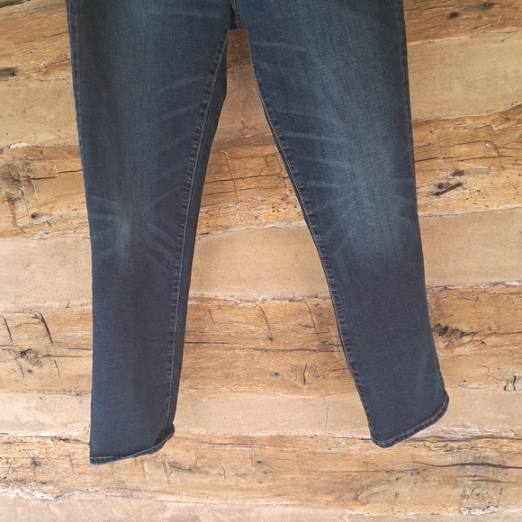 Old Navy Dark Wash 360 Stretch Built-In Tough High Waisted Slim Fit Jeans 20Plus - Picture 3 of 10
